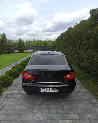 Skoda Superb cena 52000 przebieg: 166623, rok produkcji 2013 z Myszków małe 172